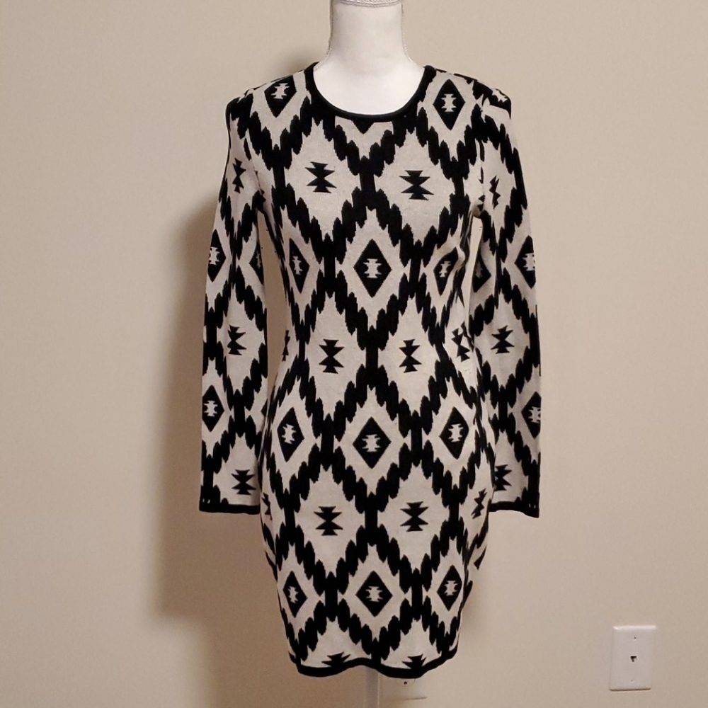 Romeo & Juliet Couture women's dress.  Size S